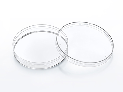 采用优质的聚丙乙烯制成，厚度均匀，底部平整、光洁